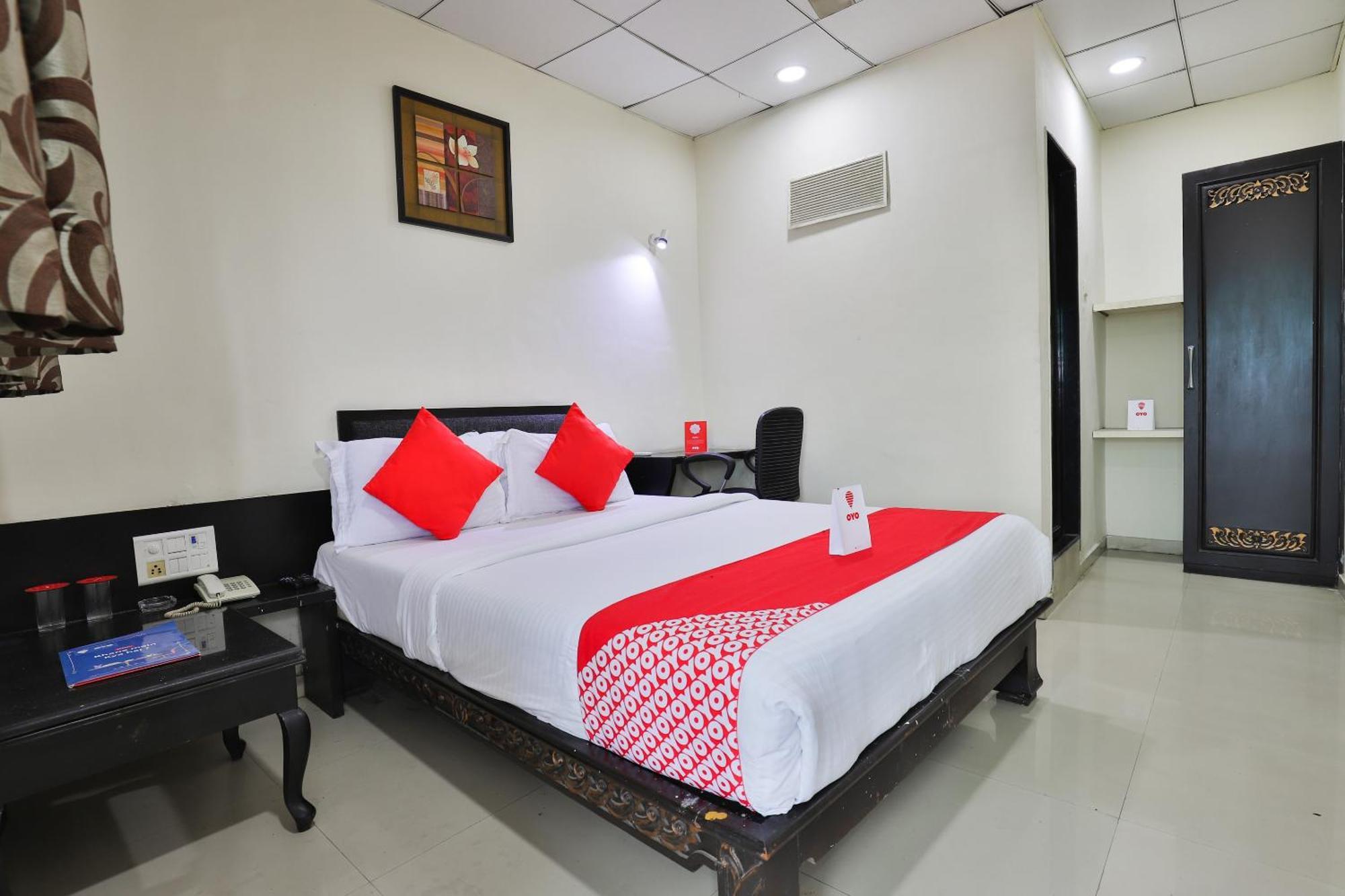 Hotel O Lotus Residency Daman Bagian luar foto