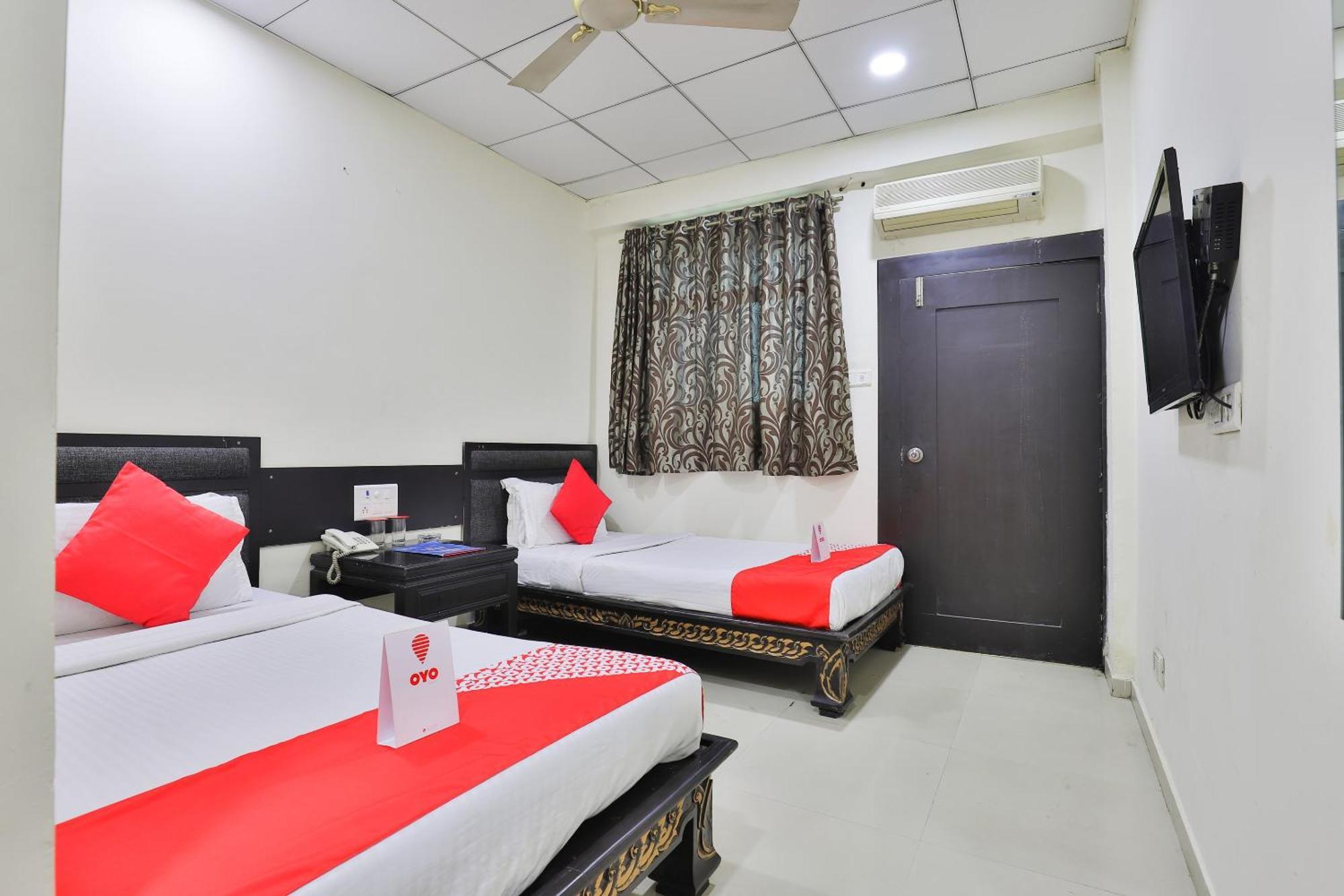 Hotel O Lotus Residency Daman Bagian luar foto
