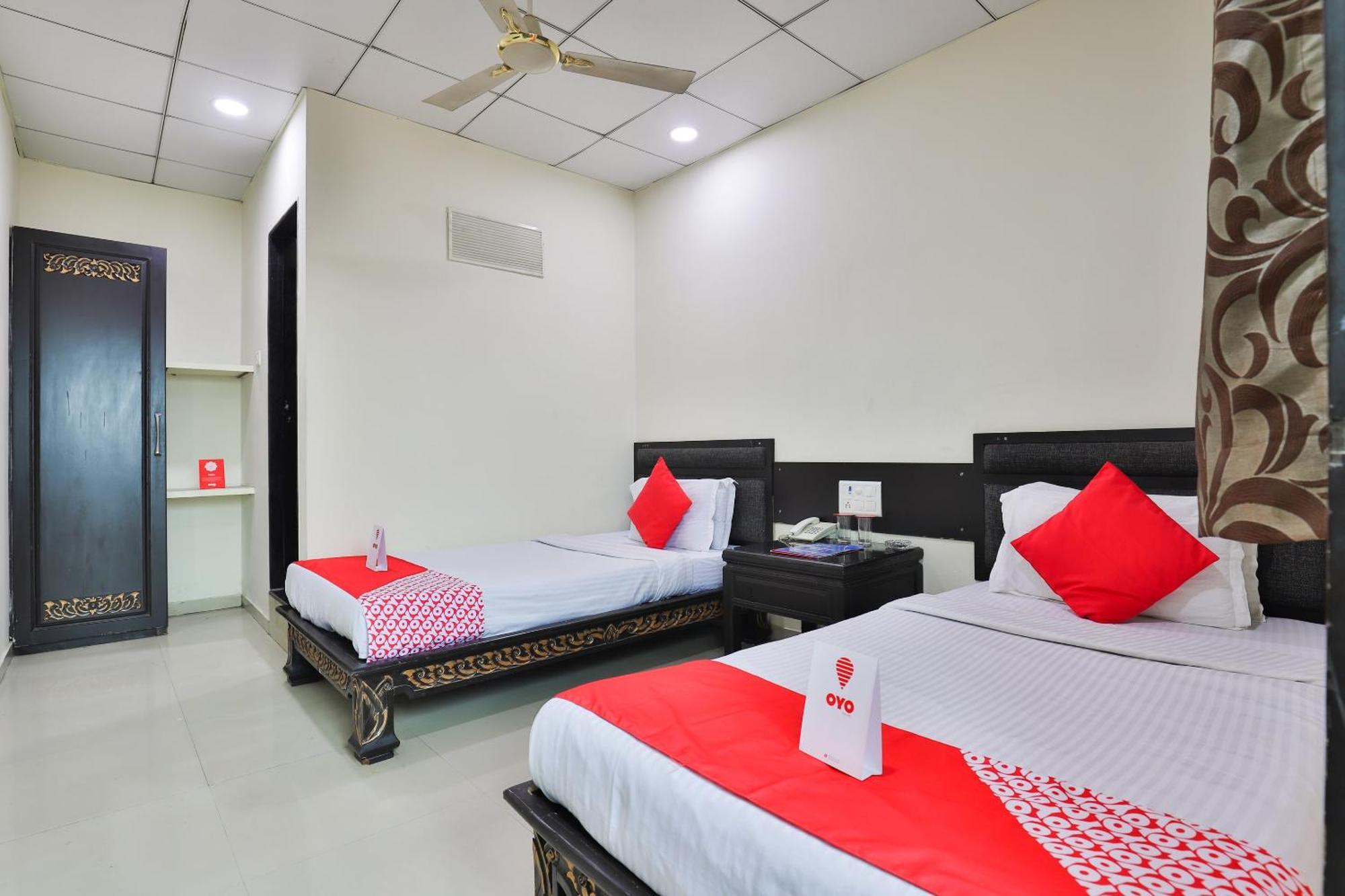Hotel O Lotus Residency Daman Bagian luar foto