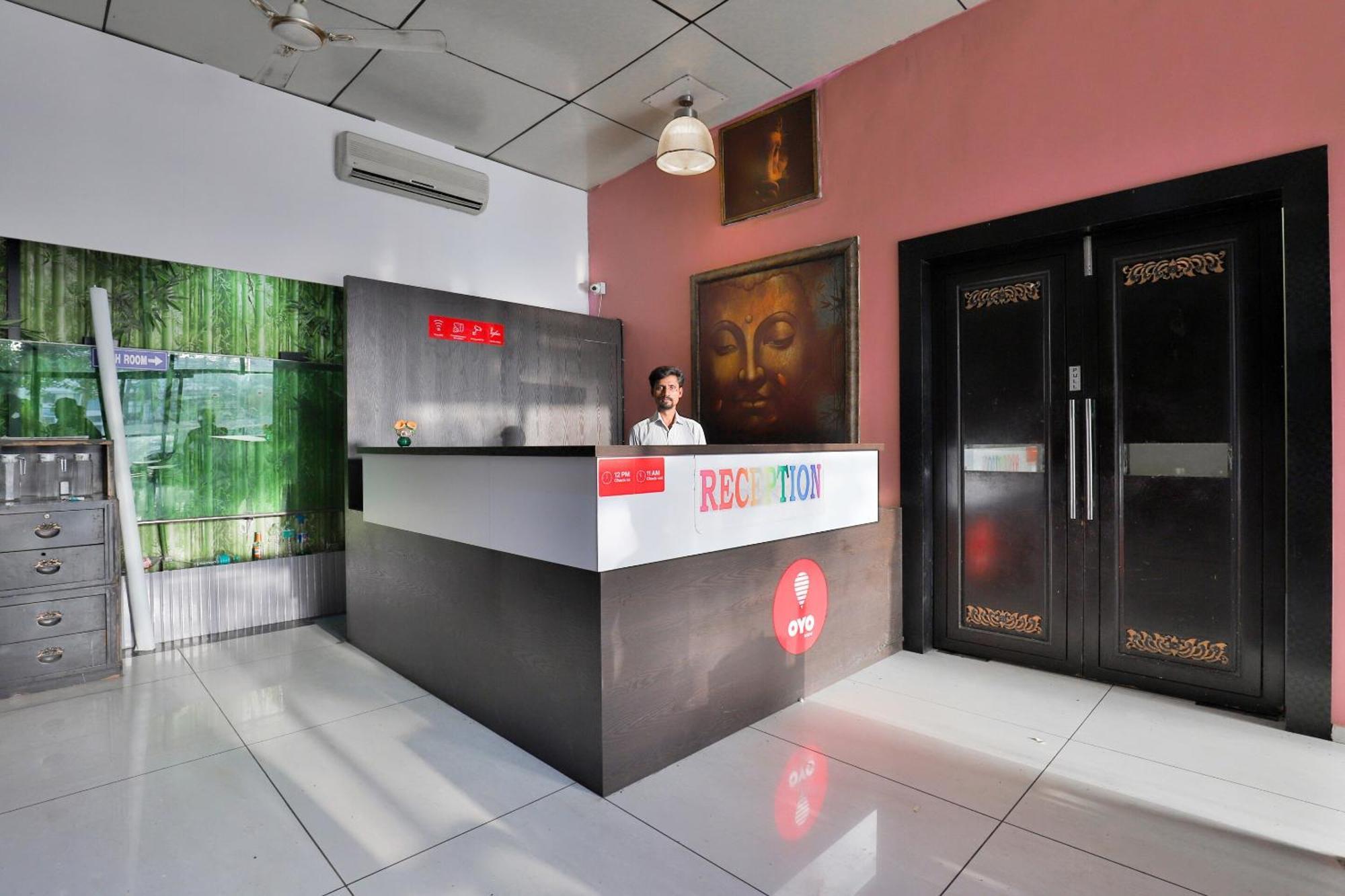 Hotel O Lotus Residency Daman Bagian luar foto